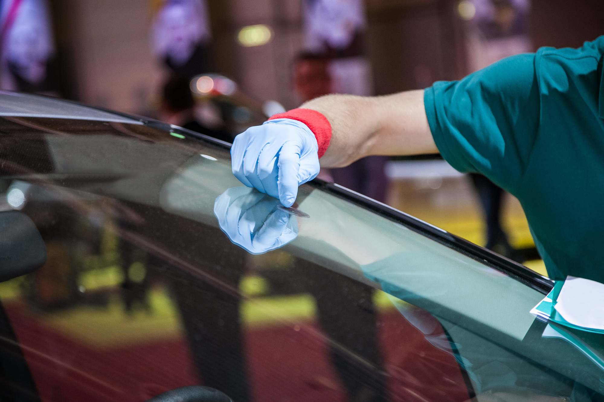 How To Hire A Cheap Windshield Replacement